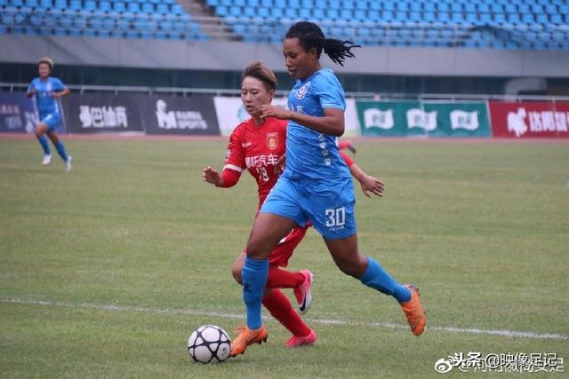 贝尔纳特：梅西是无可争议的历史最佳，迪马利亚被低估